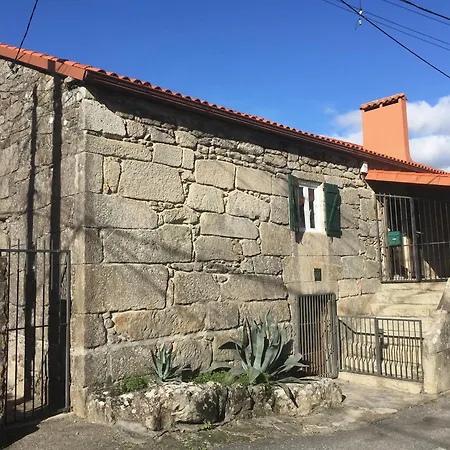 La Casita De Piedra Apartment *